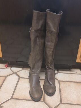 Women's Brown Knee High Boots